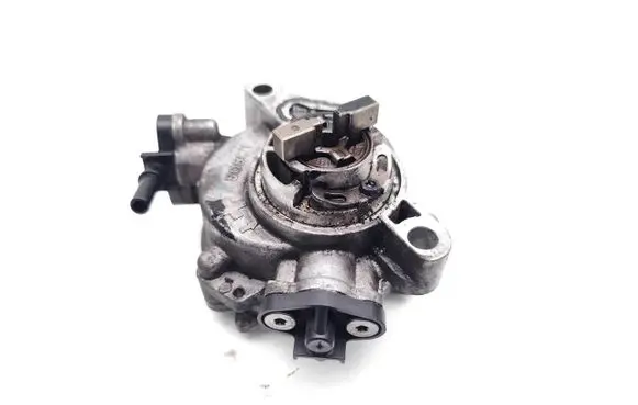 Peugeot Partner Vacuum pump 9804021880