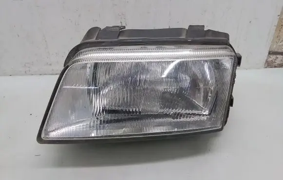 Audi A4 S4 B5 8D Headlight/headlamp