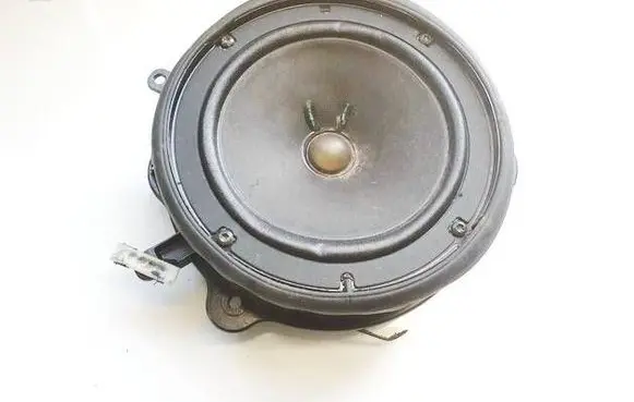Audi A3 S3 8P Front door speaker 8E0035411A
