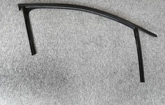 Audi A3 S3 8V Rubber seal front coupe door 8V3837440 8V3837440A