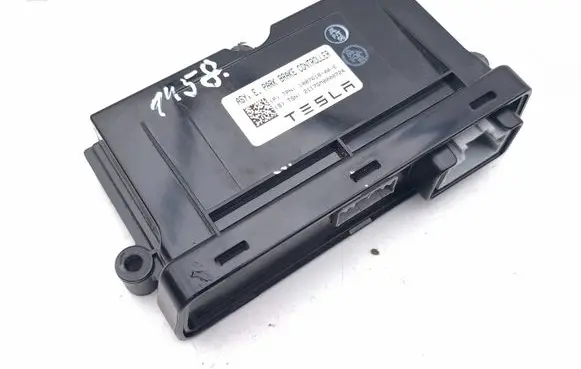Tesla Model S Hand brake control module 100761800E