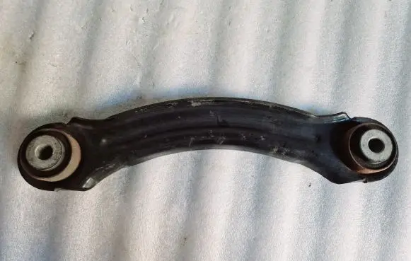 Dodge Challenger Rear upper control arm/wishbone 5328AA