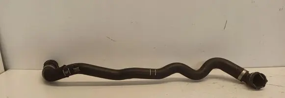 Volvo V60 Engine coolant pipe/hose 32249491
