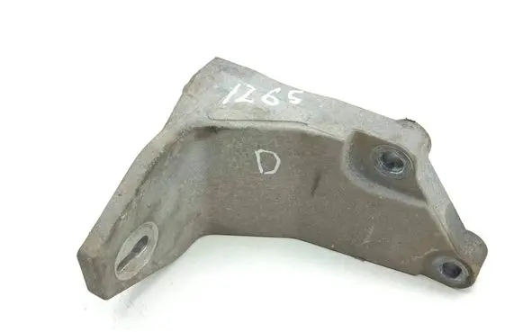 Nissan Leaf II (ZE1) Engine mounting bracket