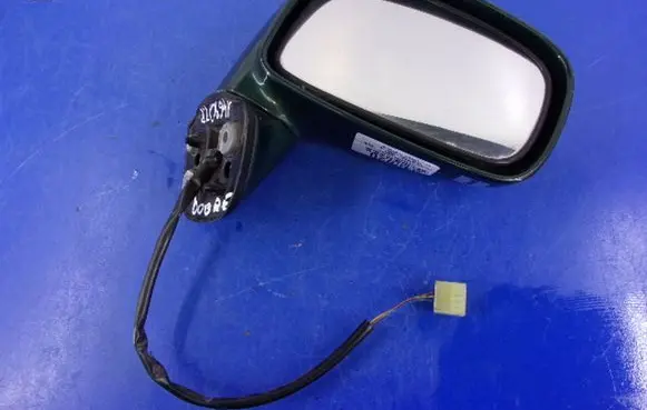Suzuki Liana Front door electric wing mirror