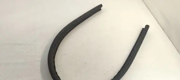 Audi Q7 4M Engine compartment rubber 4M0823723