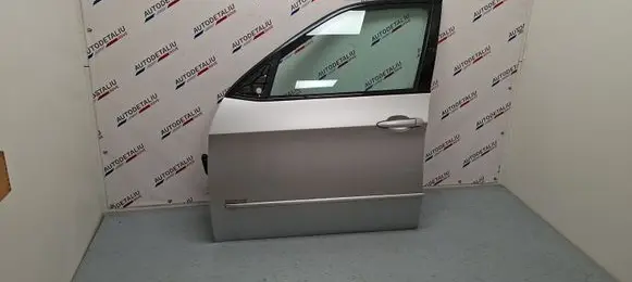BMW X5 E70 Front door 41517211423