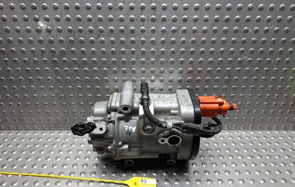 Toyota Corolla E210 E21 Air conditioning (A/C) compressor (pump) S27725660 0424001200