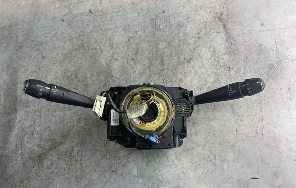 Citroen DS5 Wiper turn signal indicator stalk/switch 98000242xt 0430770009