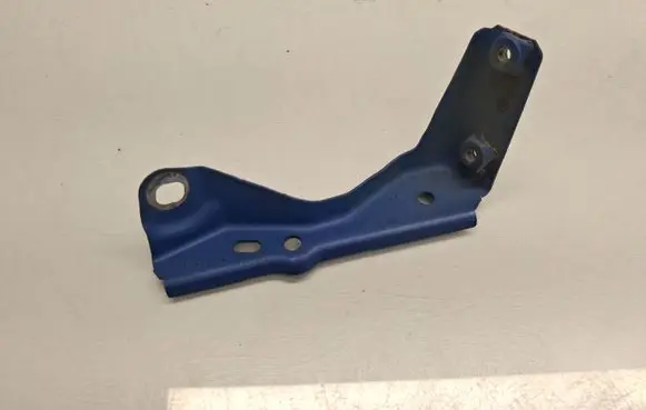 BMW X1 F48 F49 Fender mounting bracket 7392803 B45