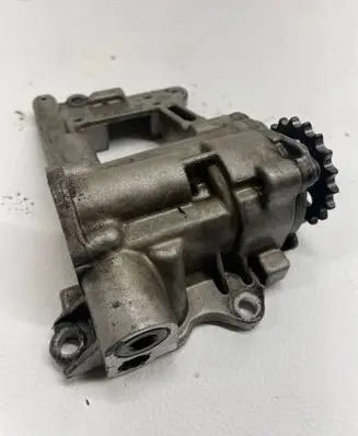 BMW 5 E39 Oil pump 670815720 112247212 11298