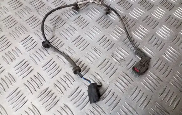 Ford C-MAX II Rear ABS sensor wiring AV6T2C055ACC