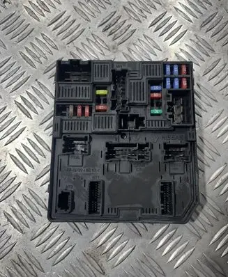 Nissan Qashqai Fuse box set