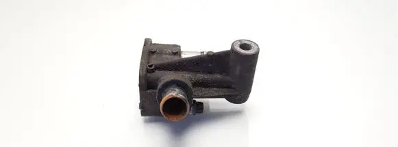 Opel Zafira A Thermostat housing 90573652