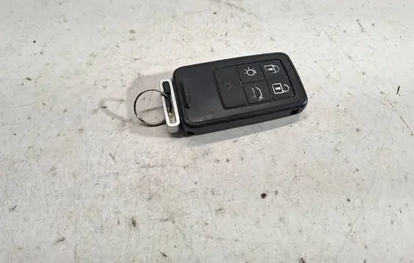 Volvo XC70 Ignition key/card 31266627