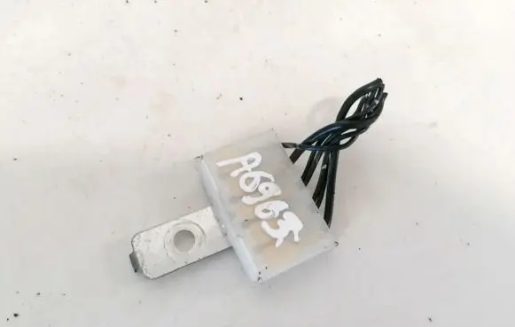Sensor