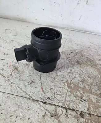 Volkswagen PASSAT B6 Mass air flow meter 270629047 0281006759 F00C2G8059