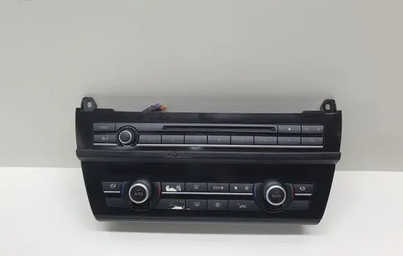 BMW 5 F10 F11 Climate control unit 9263747 926374701