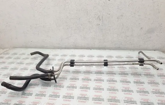 Audi A3 S3 8P Fuel line pipe