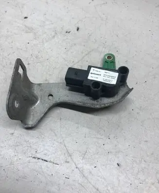 Tesla Model S Headlight/headlamp level sensor 15160101412