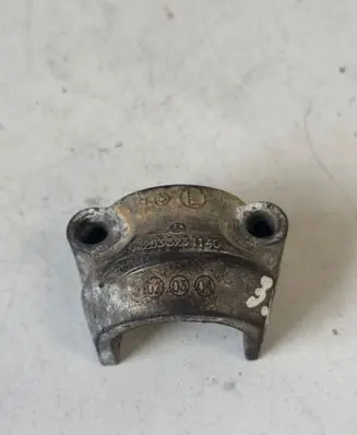Mercedes-Benz C W203 Sway bar bush bracket, front A2033231140
