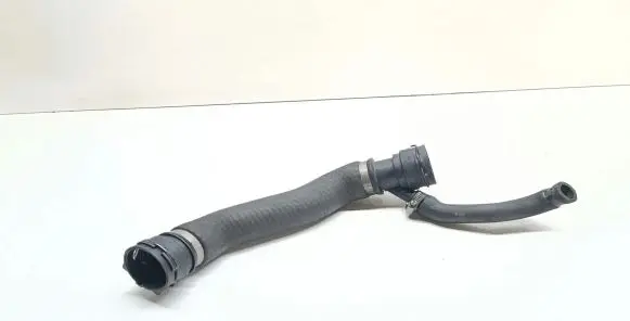 BMW 5 E39 Engine coolant pipe/hose