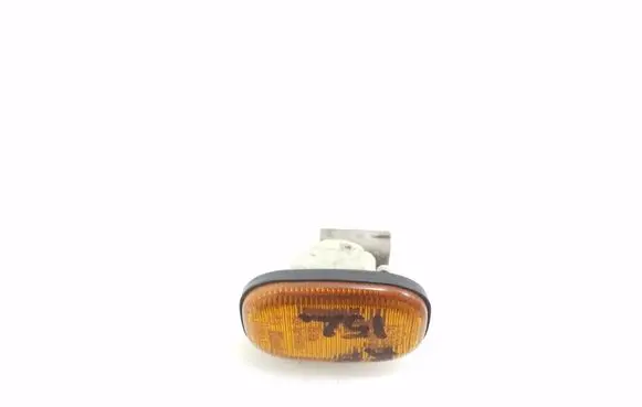 Toyota Previa (XR30, XR40) II Front fender indicator light 8173117051