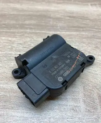 Volkswagen Golf IV Air flap motor/actuator 3C0907511A 0132801362