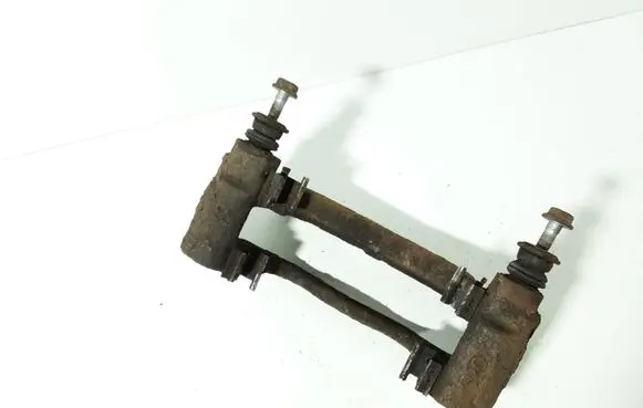 Toyota Verso Front Brake Caliper Pad/Carrier 