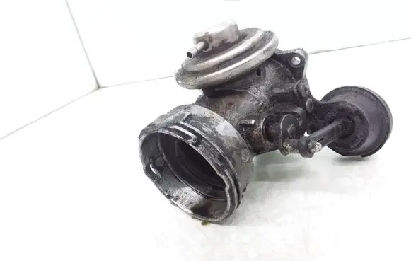 Ford Galaxy EGR valve 038131501J