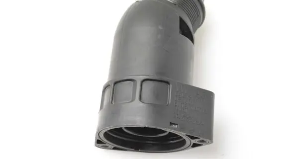 Volkswagen Golf VII Coolant pipe/hose 04L131111M