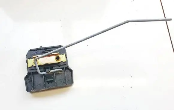 Opel Zafira A Seat back rest lock catch 90589002g 76360