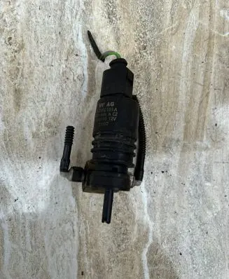 Audi Q7 4L Windscreen/windshield washer pump 1T0955651A 3028143