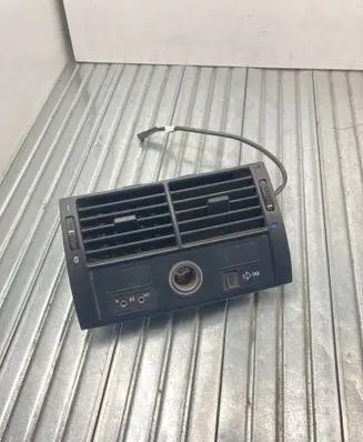 BMW X5 E53 Rear air vent grill 8370910 8409081 8370911