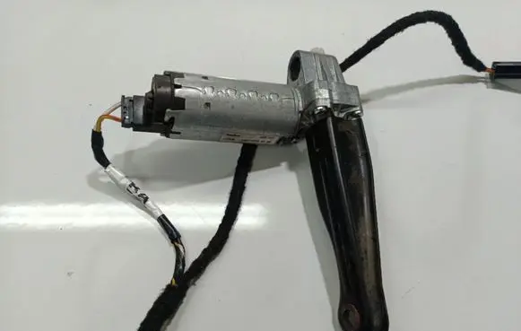 Ford Mondeo MK IV Seat adjustment motor L0077529AC05