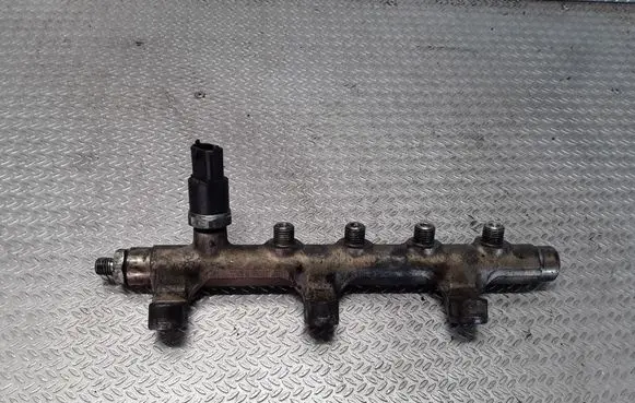 Renault Espace III Fuel main line pipe 0445214018 8200010077