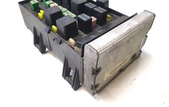 Chrysler Grand Voyager IV Fuse module