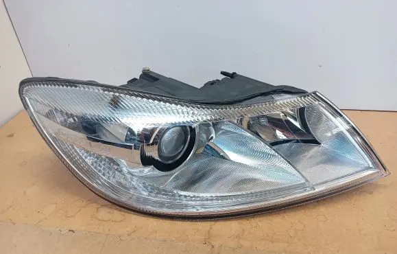 Skoda Octavia Mk3 (5E) Headlight/headlamp 1Z1941016G