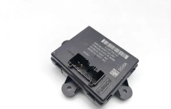 Volvo V40 Door control unit/module 31343873 AV6N-14C068-AE AV6N-14C236-BB
