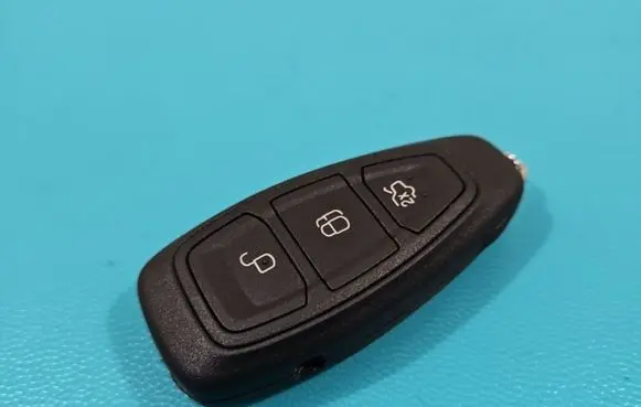 Engine ECU kit and lock set