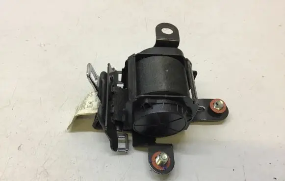 Hyundai ix35 Middle seatbelt (rear) 898502Y200