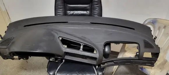 BMW 7 E38 Dashboard 8125200