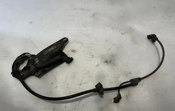 Mercedes-Benz CLA C117 X117 W117 Front ABS sensor wiring A2475400400