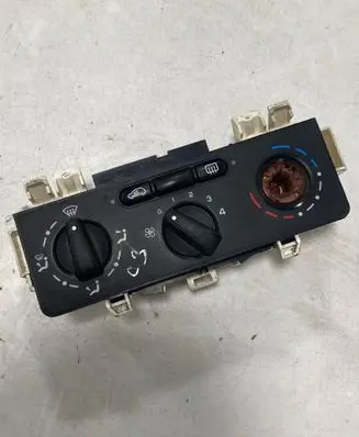 Citroen C3 Climate control unit F664478N 69310001