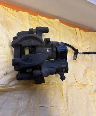 Subaru Forester SK Rear brake caliper 26620SJ010