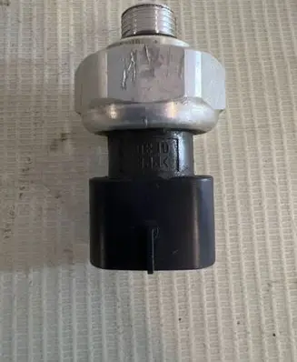 Toyota RAV 4 (XA30) Air conditioning (A/C) pressure sensor 4990007880