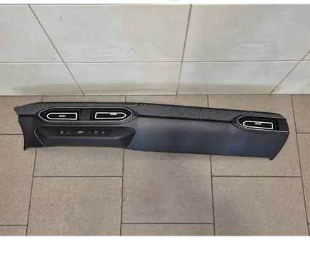 Dacia Sandero III Dashboard 683102674R 683101714R 683101161R