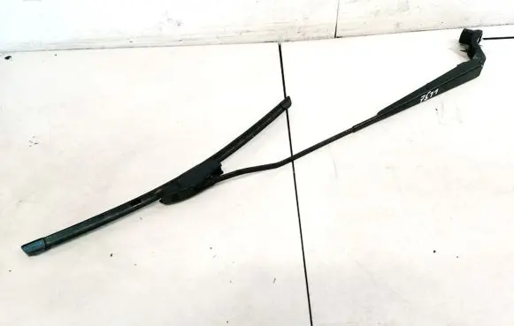 Dodge Caliber Front wiper blade arm