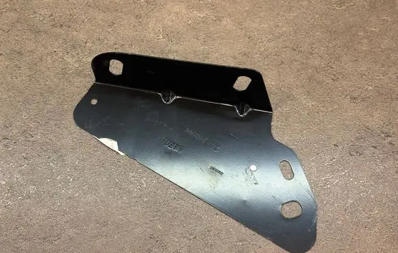 Renault Master III Fender mounting bracket 260429002r 260429002rc 260425153r