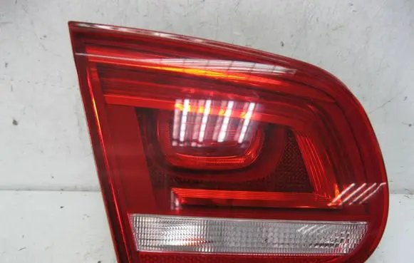 Volkswagen Eos Tailgate rear/tail lights 1Q0945093AB